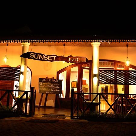 Sunset Galle Fort Exterior photo