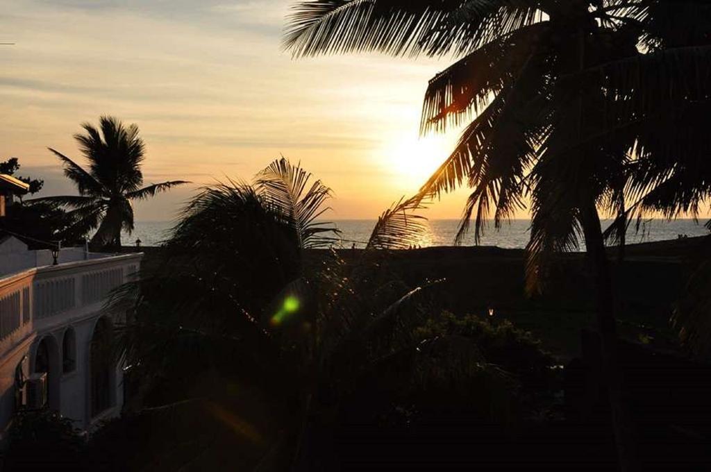 Sunset Galle Fort Exterior photo