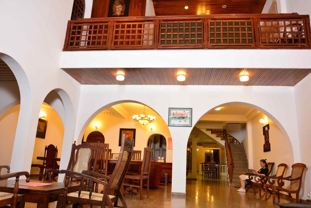 Sunset Galle Fort Exterior photo